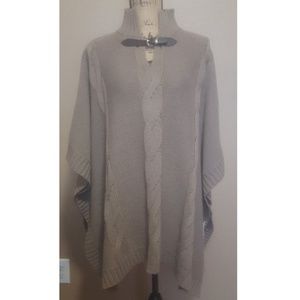 Liz Claiborne cable knit sweater